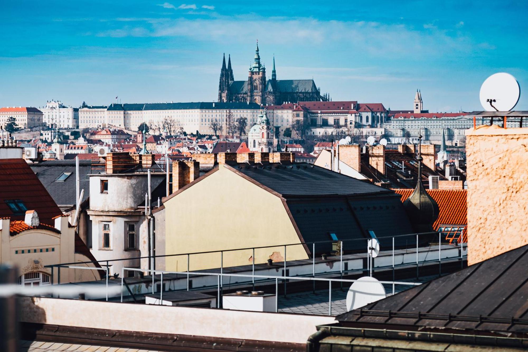 Two-Level Apart With A Terrace Near The Vltava River Praag Buitenkant foto